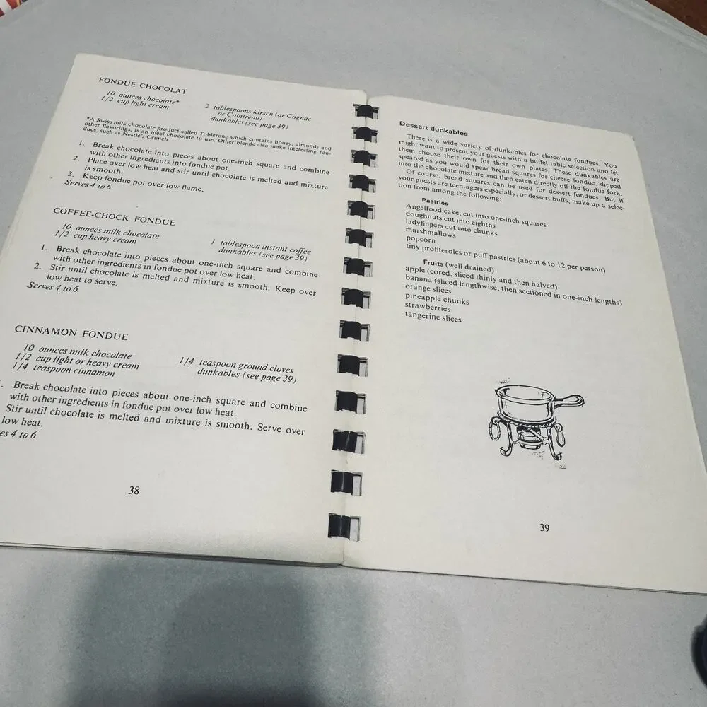 It's Fun To Fondue‎ Cookbook Vintage Spiral Bound Easy Cook Party 1968 MCM